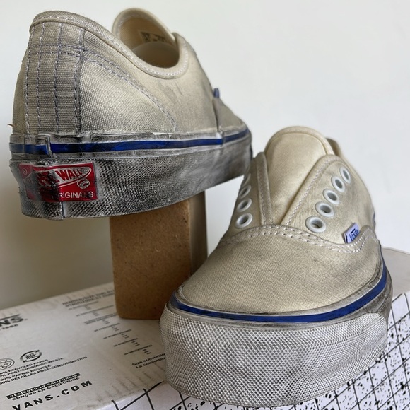 Vans WMNS 0g Authentic L
Stressed Classic White
VN0A5FBD2VZ
Sneakers - Picture 9 of 16